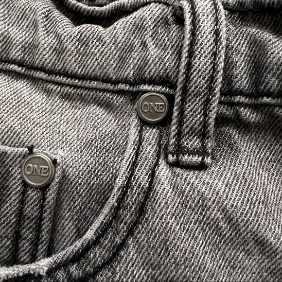 ONE X ONE TEASPOON Free People Button Fly Gray Star Distressed Raw Hem S… - Picture 16 of 16